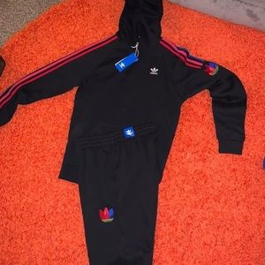 Adidas jogger suit